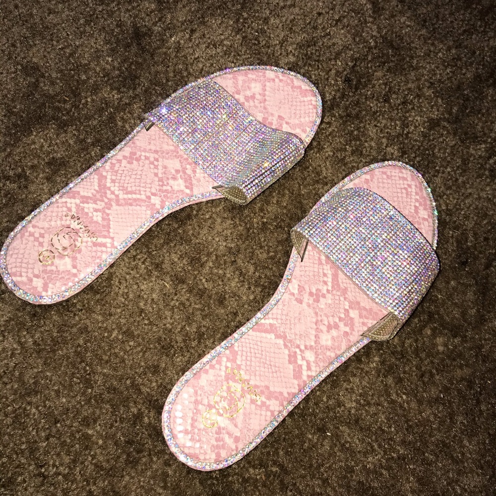 LAST CHANCE🚨 Glitter sandals